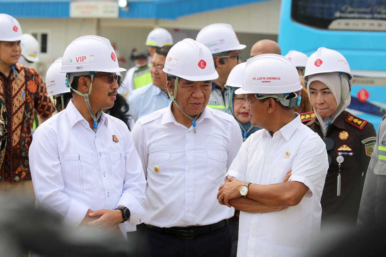 Kawal Investasi, Pj Gubernur Banten Al Muktabar Dampingi Menteri Investasi 14 Kawal Investasi, Pj Gubernur Banten Al Muktabar Dampingi Menteri Investasi