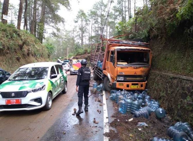 
					SIKAT…!Membahayakan dan Merugikan Negara, Truk ODOL Diminta Ditertibkan