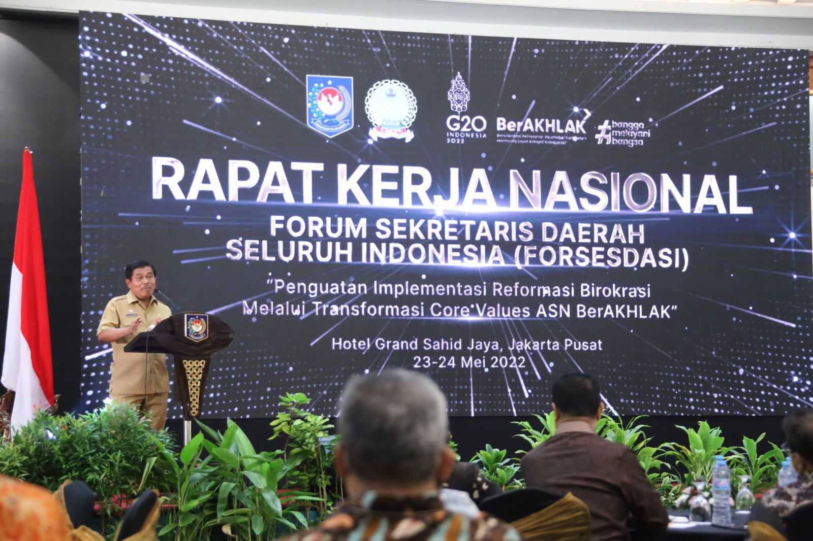 Buka Rakernas Forsesdasi, Sekjen Kemendagri Ingatkan Aparatur Mengenai Tugas Pelayanan 13 Buka Rakernas Forsesdasi, Sekjen Kemendagri Ingatkan Aparatur Mengenai Tugas Pelayanan