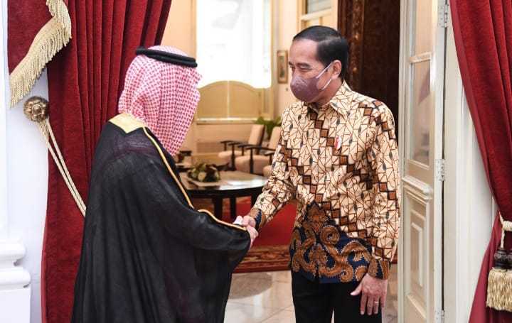 Presiden Jokowi Terima Kunjungan Menlu Arab Saudi, Bahas Soal Haji 15 Presiden Jokowi Terima Kunjungan Menlu Arab Saudi, Bahas Soal Haji