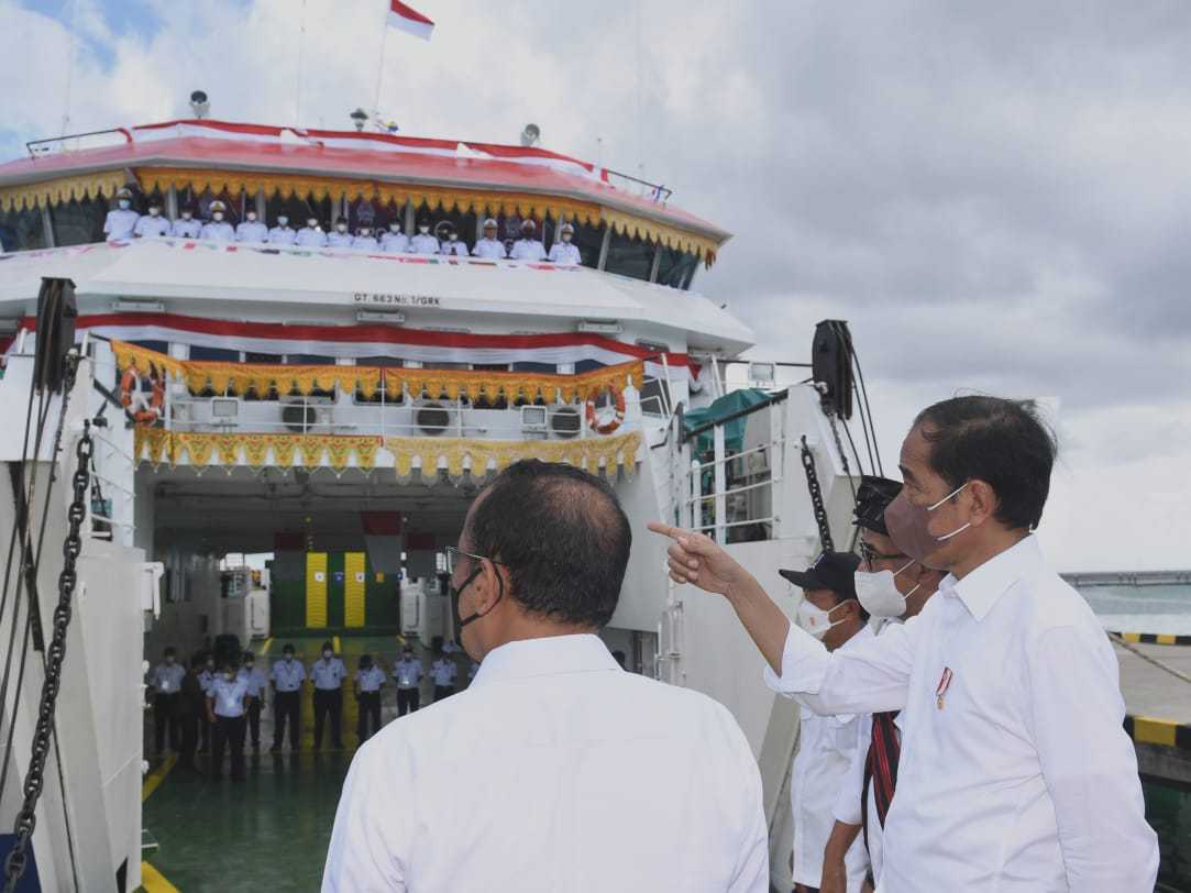 Presiden Jokowi Resmikan Tiga Pelabuhan 11 Presiden Jokowi Resmikan Tiga Pelabuhan