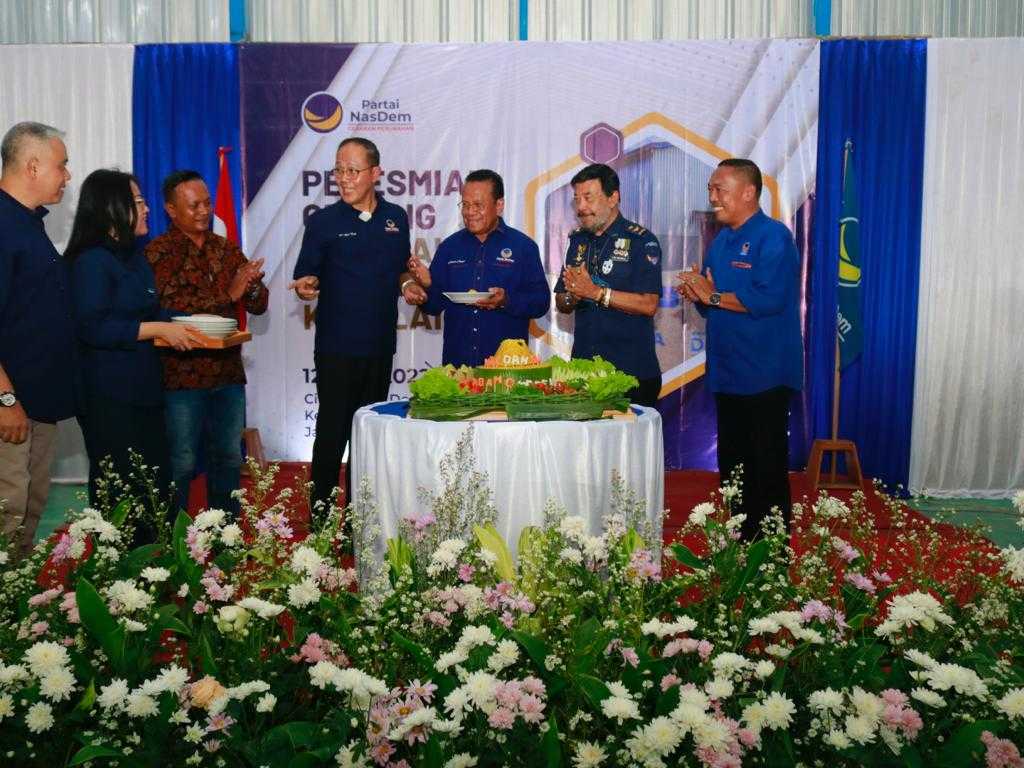 Realisasi Gagasan Progam 1 Juta Hektar, Ayep Zaki Lakukan Peresmian Gudang Kedelai Dan Panen Kedelai