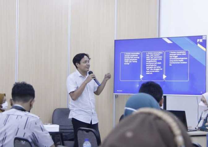 Bahaya...!Pengamat : Politik Identitas Tak Lepas Dari Influencer Dan Buzzer Kapitalisme