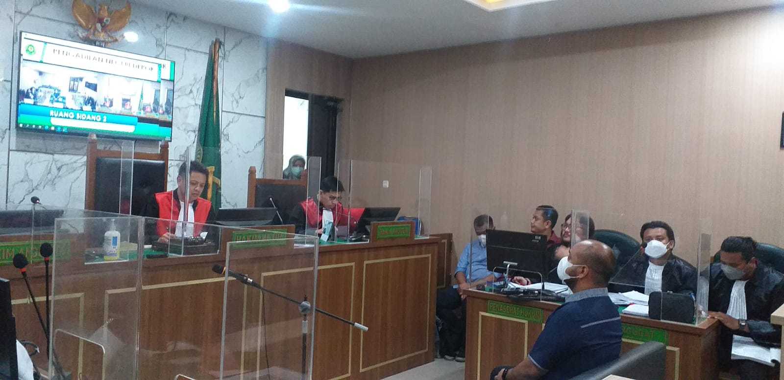 Sidang Di Pn Depok, Orang-Orang Suruhan Politisi Golkar Dibombardir