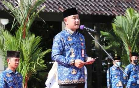 Wabup Mad Romli Ajak Warga Tingkatkan Pola Hidup Sehat Dan Peduli Lingkungan