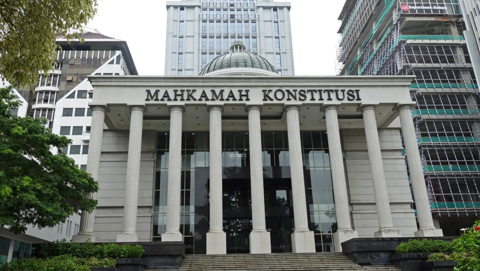 Mk Tolak Gugatan Sistem Pemilu, Tetap Coblos Caleg Atau Golput