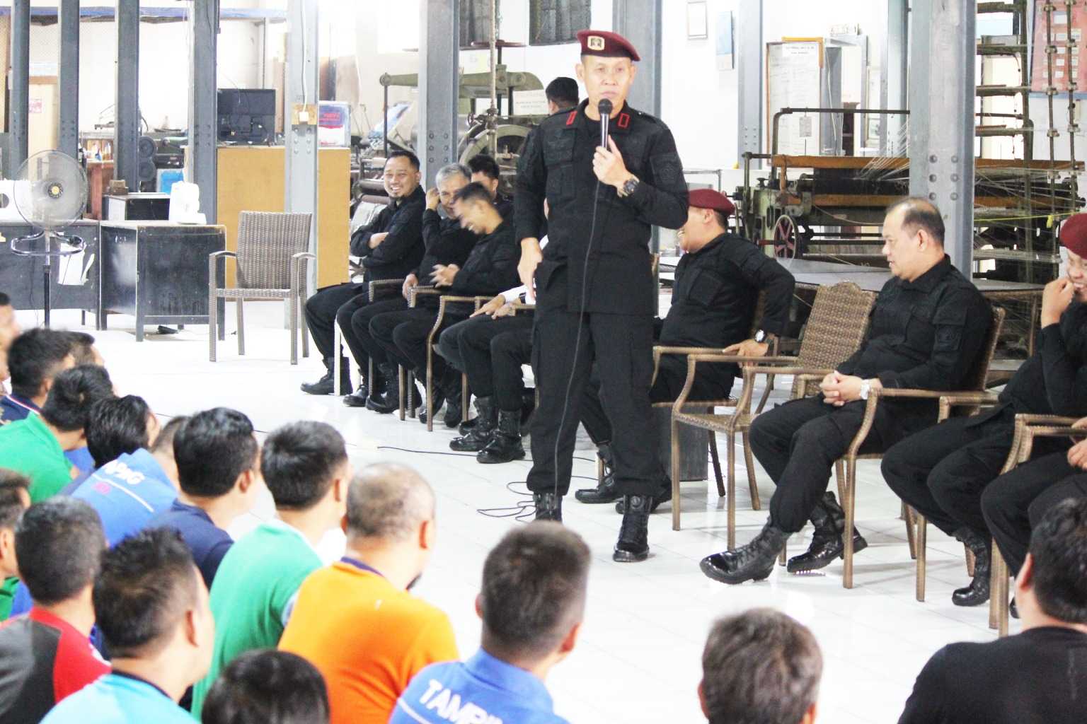 Asah Bakat Dan Minat, Kalapas Cirebon Berikan Arahan Pada Petugas Dan Wbp 11 Asah Bakat Dan Minat, Kalapas Cirebon Berikan Arahan Pada Petugas Dan Wbp