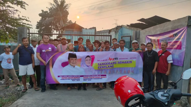 
Keterangan foto : Relawan Maesal - Intan (Manis) Kabupaten Tangerang melakukan konsolidasi di akar rumput.