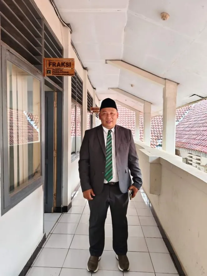 Keterangan foto : Anggota DPRD Banten dari partai PPP, Musa Weliansyah, Senin (17/9/2024)