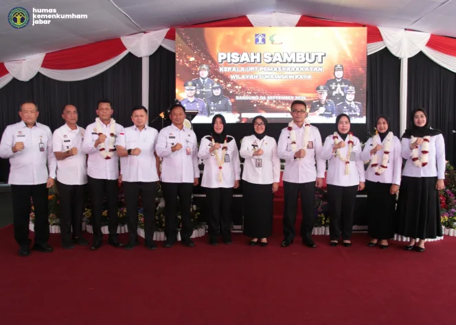 
Keterangan Foto : Kadivmin Hadiri Pisah Sambut 3 Kepala UPT Bandung Raya, (Rabu, 4/9/2024) 