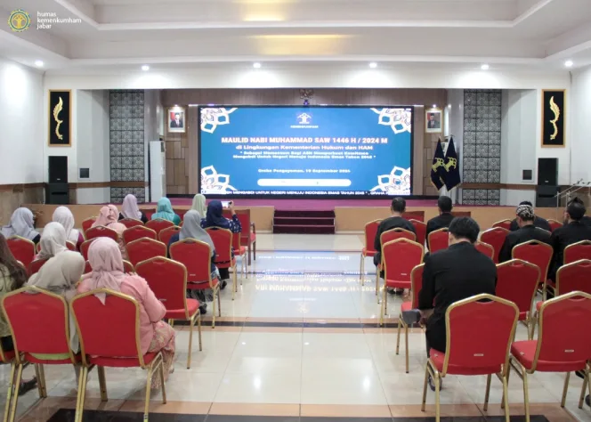 
Keterangan foto : Kemenkumham Jabar Ikuti Ceramah Keagamaan Peringati Maulid Nabi Muhammad SAW, (Kamis, 19/9/2024) 