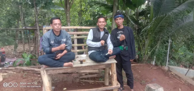 
Kelompok Relawan Ratu Anita Tristiawati Alihkan Dukungan ke Dewi-Iing Pilkada Pandeglang