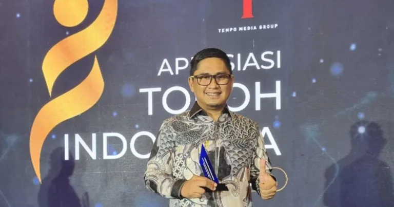 Pj Gubernur Sulawesi Tenggara Andap Budhi Revianto Raih Penghargaan Apresiasi Tokoh Indonesia 2024 13 Pj Gubernur Sulawesi Utara Andap Budhi Revianto Raih Penghargaan