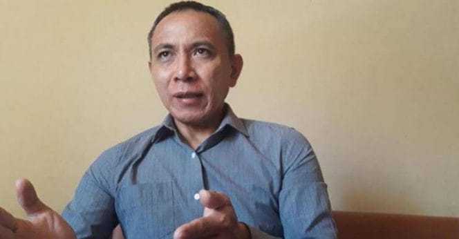 
Keterangan foto : Jerry Massie (Direktur P3S), Kamis (2/1/2025) 