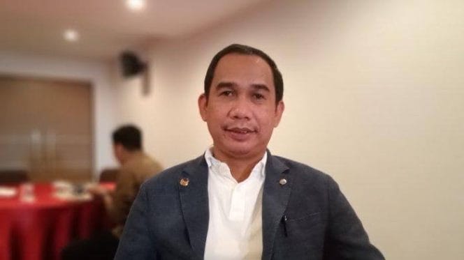 
Keterangan foto : Anggota Komisi III DPR RI, Rudyanto Lallo, SH, MH, Kamis (16/1/2025) 