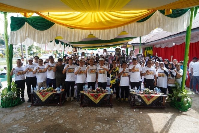 
Kejaksaan Negeri (Kejari) Sanggau menggelar kegiatan Jalan Santai bertajuk “Langkah Bersama Melampaui Batas”pada Minggu 23 Februari 2025 di Kabupaten Sanggau