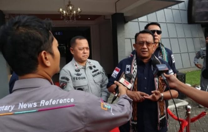 
Keterangan foto : Wakil ketua Komisi I DPR RI Anton Sukartono Suratto, Kamis (6/2/2025) 