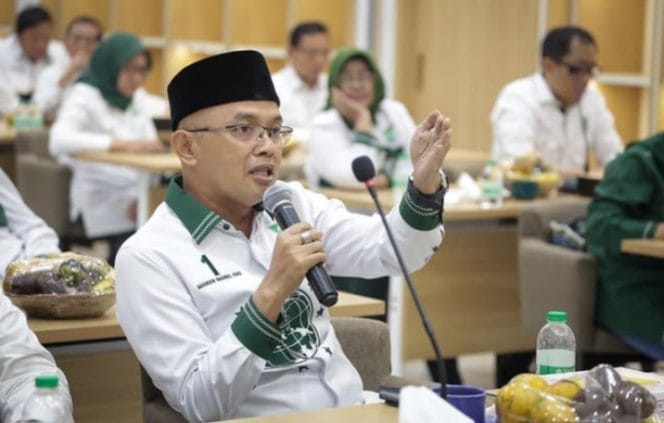 
Keterangan foto : Ketua Umum Ormas KITA, Maman Imanulhaq, Minggu (16/2/2025)