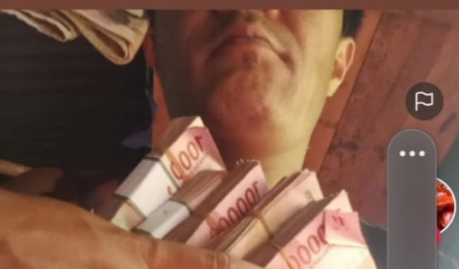 
Keterangan Foto: Pelaku penganiayan wartawan oleh bos tambang ilegal.