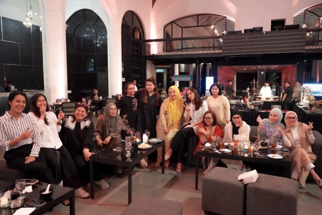 
Keterangan Foto : Ormas Sayap Partai Golkar bersama Srikandi muda Golkar menggelar kegiatan doa dan buka puasa bersama (bukber) di scbd jakarta selatan 10 Maret 2025.