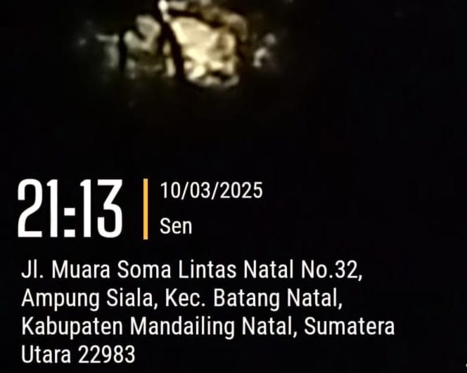 
Keterangan Foto : Saat bos tambang ilegal kerahkan pereman buat hadang wartawan saat liputan.