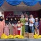 Kita Santunan Anak Yatim  Terasistana.id Bekasi - Ramadan Bukan Hanya Tentang Ibadah, Tapi Juga Berbagi. Kerapatan Indonesia Tanah Air (Kita) Bersama Badan Pangan Nasional (Bapanas) Menghadirkan ‘Bazar Murah’ Di Yayasan Balarenik, Bekasi. Gelaran Ini Disambut Antusias Oleh Warga. Tak Hanya Masyarakat Umum, Sebanyak 200 Anak Yatim Piatu Juga Turut Merasakan Berkah Dari Acara Ini. Sekjen Kita, Camelia Panduwinata Lubis, Menegaskan Bahwa Bekasi Bukan Tempat Asing Bagi Mereka. “Setiap Tahun, Kita Ke Bekasi,” Ujarnya, D Bekasi, Rabu, 1 Maret 2025. Di Bulan Suci, Harga Kebutuhan Pokok Sering Melambung. Bazar Murah Ini Hadir Sebagai Solusi, Membantu Masyarakat Mendapatkan Kebutuhan Dengan Harga Yang Lebih Terjangkau. Lebih Dari Sekadar Transaksi, Acara Ini Juga Menjadi Wadah Silaturahmi Dan Berbagi Kebahagiaan. Tak Hanya Sekadar Bazar, Kegiatan Ini Juga Menjadi Momentum Berbagi Dengan Mereka Yang Membutuhkan, Terutama Anak Yatim Piatu. Dengan Adanya Kegiatan Seperti Ini, Semangat Gotong Royong Dan Kepedulian Sosial Semakin Terasa. Ramadan Bukan Hanya Tentang Menahan Lapar, Tapi Juga Tentang Mengulurkan Tangan Kepada Sesama. (*)