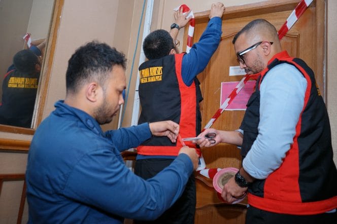 
Keterangan foto : Kejaksaan Negeri (Kejari) Jakarta Pusat tengah menyelidiki dugaan tindak pidana korupsi terkait pengadaan barang dan jasa serta pengelolaan Pusat Data Nasional Sementara (PDNS) pada Kementerian Komunikasi dan Informatika (Kominfo) periode 2020 hingga 2024.