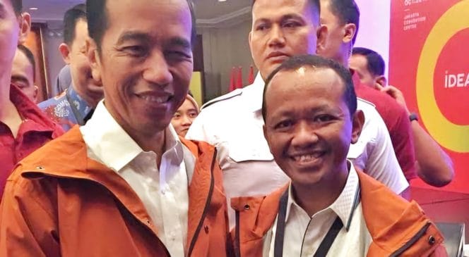 
Keterangan Foto : Jokowi dan Bahlil Lahadalia.