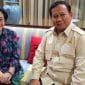Sufmi Dasco Ahmad, Figur Kunci Di Balik Rekonsiliasi Teropongistana.com Jakarta - Melalui Tangan Dingin Sufmi Dasco Ahmad, Pertemuan Antara Presiden Prabowo Subianto Dan Presiden Ri Ke-5 Megawati Soekarnoputri Pada Senin, 7 April 2025Bisa Terwujud. Hal Ini Menandai Babak Baru Konsolidasi Elite Nasional Di Tengah Situasi Ekonomi Dan Geopolitik Global Yang Penuh Gejolak. Patut Diapresiasi Bahwa Peran Strategis Sufmi Dasco Ahmad Sebagai Wakil Ketua Dpr Ri, Dan Juga Ketua Harian Partai Gerindra Adalah Arsitek Dan Aktor Kunci Dibalik Pertemuan Politik Tingkat Tinggi Ini. Ditengah Lanskap Politik Yang Kerap Terfragmentasi, Sufmi Dasco Ahmad Menunjukkan Kapasitas Seorang Negarawan Karena Mampu Menjembatani Dua Kekuatan Politik Yang Berhadap-Hadapan Ketika Pilpres Bisa Bertemu Demi Kepentingan Nasional. Menurut Saya Dalam Situasi Seperti Ini, Figur Seperti Sufmi Dasco Ahmad Menjadi Penting Dan Harus Diapresiasi. Dengan Kecermatan Membaca Peta Kekuasaan Dan Ketajaman Intuisi Politik, Dasco Berhasil Menginisiasi Kanal Komunikasi Yang Produktif Di Antara Dua Poros Besar Politik Nasional. Langkahnya Memperkuat Posisi Presiden Prabowo Dalam Menghadapi Tantangan Global Sekaligus Membuka Jalan Bagi Terbentuknya Grand Coalition For National Resilience—Sebuah Koalisi Besar Yang Tidak Sekadar Bertumpu Pada Kekuasaan, Tetapi Berorientasi Pada Penyelamatan Ekonomi Nasional Dan Pertahanan Kepentingan Strategis Bangsa. *Badai Geopolitik: Gejolak Ekonomi Domestik Hingga Tekanan Tarif Dagang Washington* Indonesia Kini Berada Di Persimpangan Krisis. Dari Dalam, Tekanan Terhadap Pasar Domestik Terlihat Nyata, Ihsg Terus Merosot, Nilai Tukar Rupiah Melemah, Dan Kepercayaan Investor Dibayangi Ketidakpastian Arah Kebijakan Ekonomi. Dari Luar, Bayang-Bayang Perang Dagang Dan Tekanan Ideologis Kembali Muncul Seiring Kembalinya Donald Trump Ke Gedung Putih, Membawa Serta Kebijakan “Reciprocal Tariffs” Yang Agresif. Dalam Situasi Seperti Ini, Sinyal Stabilitas Politik Dan Arah Kebijakan Ekonomi Jangka Menengah Menjadi Sangat Dibutuhkan. Pertemuan Prabowo-Megawati Dipandang Sebagai Komitmen Untuk Menciptakan Kepastian—Baik Bagi Pelaku Pasar, Investor, Maupun Rakyat Indonesia. Tarif 32% Terhadap Produk Ekspor Indonesia Yang Baru Diberlakukan Oleh As Bukan Hanya Masalah Ekonomi, Tetapi Juga Soal Kedaulatan Kebijakan Pembangunan Nasional. Kebijakan Seperti Tkdn, Kontrol Ekspor Sumber Daya Alam (Sda), Dan Proteksi Terhadap Industri Strategis Nasional Menjadi Sasaran Langsung Retorika Proteksionis As. Dalam Konteks Inilah, Pertemuan Prabowo-Megawati Menjadi Lebih Dari Sekadar Simbol. Pertemuan Ini Adalah Manuver Politik Strategis Untuk Memperkuat Fondasi Kebangsaan. Sebagai Ketua Umum Pdi Perjuangan, Megawati Masih Memegang Pengaruh Besar Atas Struktur Politik Dan Birokrasi Nasional, Serta Jejaring Elite Daerah. Dengan Menjalin Komunikasi Dan Kerja Sama Antara Presiden Prabowo Dan Megawati, Terbuka Ruang Konsolidasi Lintas Partai Untuk Memperkuat Daya Tahan Ekonomi Domestik—Baik Melalui Penyusunan Langkah Respon Atas Kebijakan Tarif As, Percepatan Substitusi Impor Lewat Hilirisasi, Hingga Revisi Kebijakan Perdagangan Luar Negeri Yang Lebih Adaptif Dan Berdaulat. Langkah Ini Juga Memperkuat Legitimasi Presiden Prabowo Didalam Maupun Luar Negeri. Dunia Internasional Mencermati Bahwa Indonesia Bersatu Di Bawah Kepemimpinan Sipil Yang Kuat, Inklusif, Dan Berakar Dalam Prinsip Demokrasi. Meskipun Berasal Dari Spektrum Politik Berbeda, Prabowo Dan Megawati Menunjukkan Bahwa Kepentingan Nasional Berada Di Atas Segala Perbedaan. Pertemuan Prabowo–Megawati Adalah Cerminan Bahwa Indonesia, Dalam Menghadapi Bada Geopolitik, Memilih Jalan Persatuan. Ini Bukan Hanya Gestur Simbolik, Tetapi Bagian Dari Strategi Membangun National Unity In Times Of Economic War. Seperti Trump Yang Mengusung “New Golden Era” Untuk Amerika, Maka Inisiatif Konsolidasi Nasional Ini Bisa Menjadi Tonggak Awal Bagi Lahirnya “Zaman Kebangkitan Indonesia”—Sebuah Era Baru Di Mana Kekuatan Bangsa Ditentukan Bukan Oleh Siapa Lawan Politik Kita, Tetapi Oleh Seberapa Kuat Kita Mampu Bersatu Di Dalam. Pertemuan Prabowo-Megawati Ini, Sangat Saya Apresiasi Setinggi-Tingginya Kepada Presiden Prabowo Dan Megawati Soekarnoputri (Presiden Ri Ke-5) Atas Niat Baik Dan Pada Bulan Baik Ke-2 Tokoh Bangsa Bisa Bertemu.