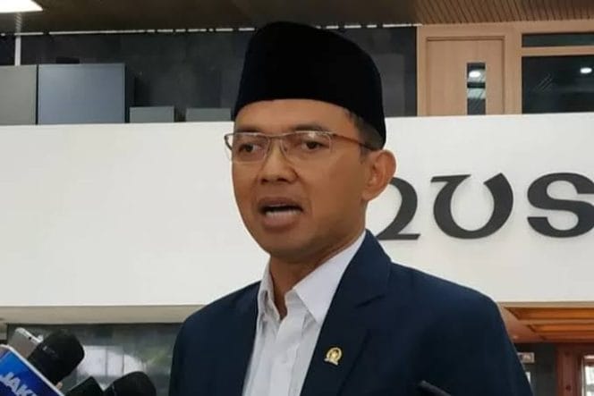 
Keterangan Foto : Anggota Komisi VIII DPR RI dari Fraksi Partai Kebangkitan Bangsa (PKB) Maman Imanul Haq.