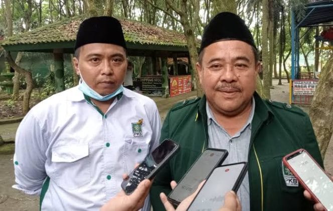 
Foto Mulyadhi SH Anggota DPRD Pandeglang Komisi II 17 Juni 2025.