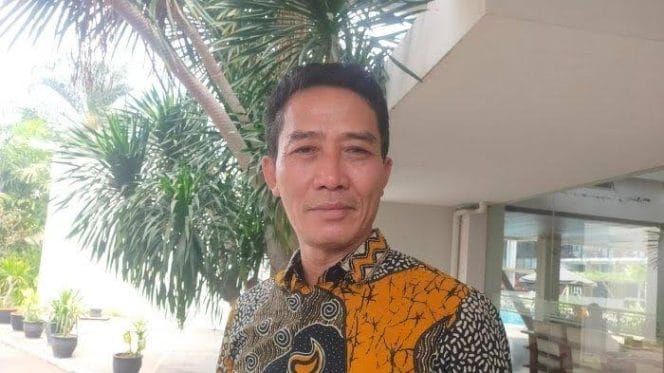 
Keterangan foto: Anggota DPRD Provinsi Banten Hj Oong Syahroni Fraksi Gerindra. 