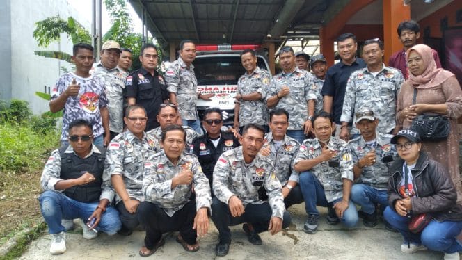 
Keterangan foto: Lembaga organisasi kemasyarakatan (Ormas) RGPI DPW Kabupaten Lebak.