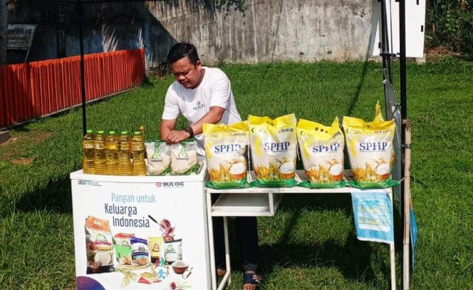 
Keterangan foto : Penyaluran SPHP Bulog Lebak dan Pandeglang, Jumat (23/8/2025)