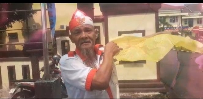 
Keterangan foto: Fak Fuk Tjhong.