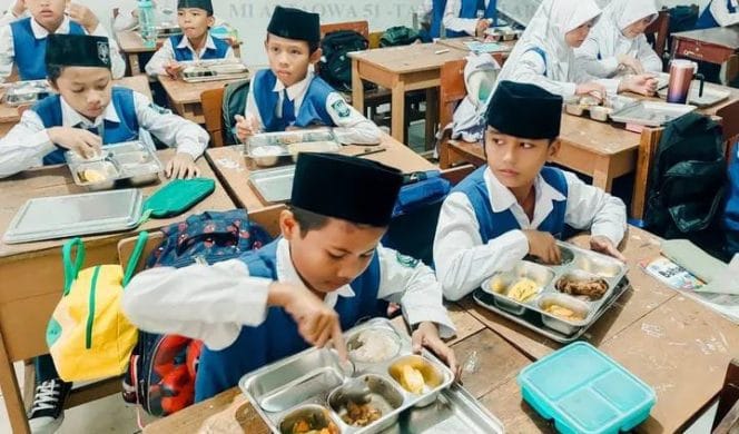 Keterangan foto : Program Makan Bergizi Gratis (MBG) terus mengalami dinamika, Senin (1/9/2025)