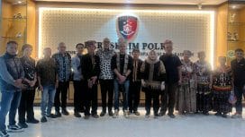 Keterangan foto : Dittipiter Bareskrim Polri memberi apresiasi yang tinggi kepada Majelis Dewan Adat Masyarakat Rampi yang berkomitmen akan bergotong royong ikut memberantas penambangan liar (PETI) yang marak diwilayahnya, Rabu (24/9/2025)
