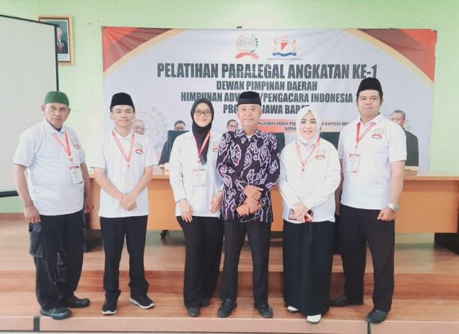 
Foto: Pelatihan Paralegal Angkatan Ke 1 Himpunan Advokat Pengacara Indonesia, Provinsi Jawa Barat.