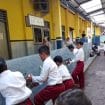 Keberhasilan pelaksanaan uji coba Dapur Sekolah di SDN Ngupasan, Jogjakarta tidak lepas dari peran Komite Sekolah dan para orang tua siswa.