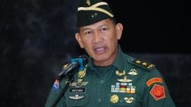 Dokumentasi Glenny Kairupan diektur PT Garuda Indonesia tahun 2025