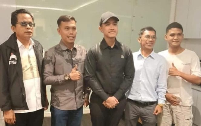 
Saat Advokasi Jadi Konten: Aktraksi Politik DPP PSI di Pasar Barito