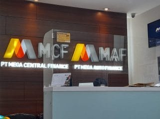 PT Mega Central Finance (MCF) yang beralamat di Gedung Wisma 76 Lt. 12. Jalan Letjen. S. Parman Kav. 76,, RT.4/RW.3, Slipi, Kecamatan Palmerah, Jakarta Barat,