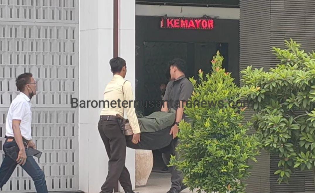 Kejari Tanjung Perak Terima Bb Uang Perkara Pt Pelindo Regional 3 Surabaya 1 Kejari Tanjung Perak Terima Bb Uang Perkara Pt Pelindo Regional 3 Surabaya