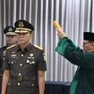 Foto: Dr. Hermon Dekristo, S.H., M.H. lantik 25 pejabat Eselon II & III dilingkungan Kejaksaan Tinggi Jawa Barat, pada Selasa (28/10/2025).