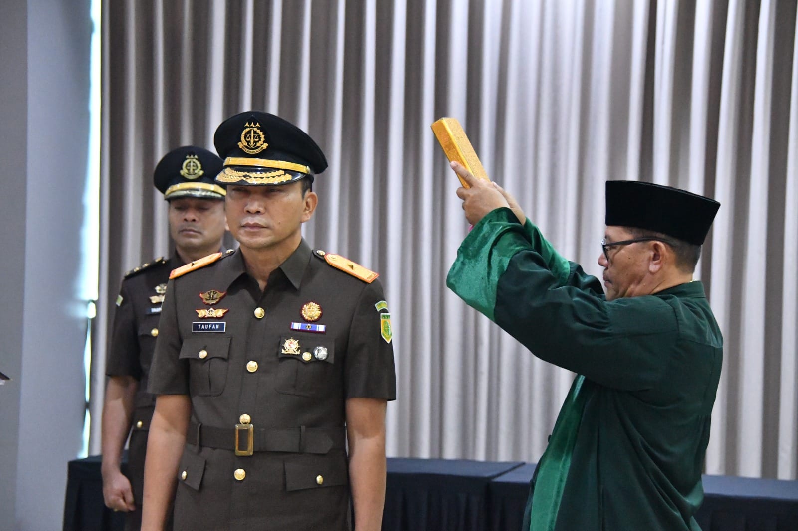 Kajati Jabar Lantik 25 Pejabat Eselon Ii Dan Iii 1 Kajati Jabar Lantik 25 Pejabat Eselon Ii Dan Iii