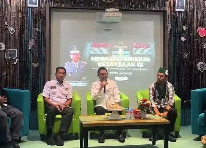 
Kepala Kejaksaan Tinggi Sulawesi Selatan (Kajati Sulsel), Dr. Didik Farkhan Alisyahdi, Jumat (31/10/2025)