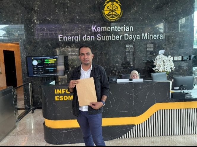 
Keterangan foto: Mesak Habati, Ketua Umum Solidaritas Muda Indonesia Timur.