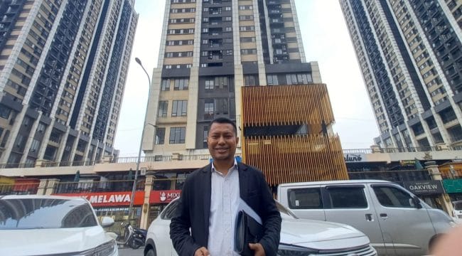 Keterangan foto: Zentoni selaku Kuasa Hukum Konsumen sekaligus sebagai Direktur Eksekutif LAK.