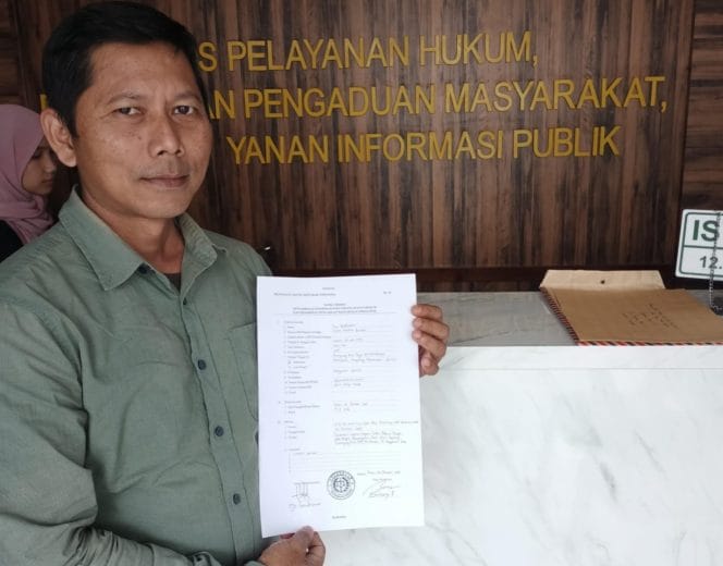 Foto: Sekretaris Jenderal BCW, Agus Suryaman, saat di Kejagung pada Selasa (29/10/2025).