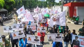 Keterangan foto : Koalisi Sipil Masyarakat Anti Korupsi (KOSMAK) mendesak Komisi Pemberantasan Korupsi (KPK) memeriksa Jaksa Agung Muda Tindak Pidana Khusus (Jampidsus) Kejaksaan Agung, Febrie Adriansyah, Senin (3/11/2025)